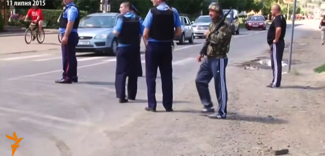 Мужчины в спортивном из Мукачево оказались милицией!