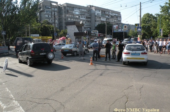 Водителю маршрутки, сбившему трех человек на переходе, объявлено подозрение