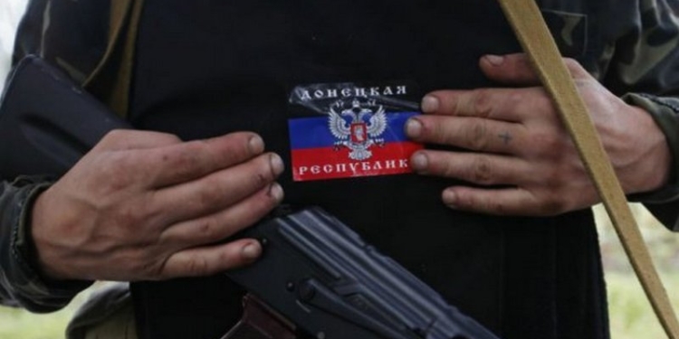 В Донецке пьяный боевик застрелил девушку, потому что не захотела с ним знакомиться. А полицаям сказал, что девушка была корректировщицей