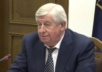 Ему угрожает коррупция. Шокин сообщил Порошенко и СБУ об угрозе своей жизни