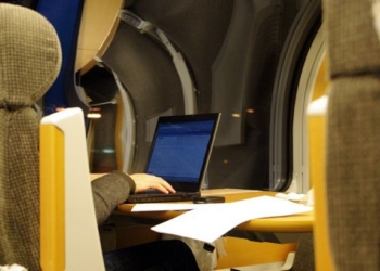 Во всех скоростных поездах с 1 сентября появится бесплатный Интернет