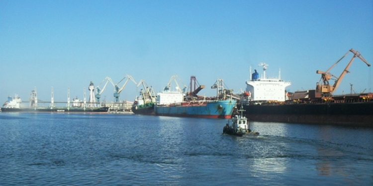 Субботний переполох у проходной МСП «Ника-Тера»: работников порта перепугали милиционеры и люди в военной форме