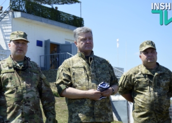 Президент морпехам – технику и награды, они ему – тельняшку: 36-я ОБр прямо с «Широкого Лана» отправилась в зону АТО