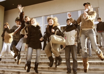 Болгария увеличит квоты на обучение в вузах для украинских болгар