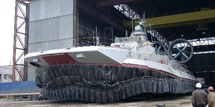 Россия присвоила украинский контракт на поставку Китаю десантных кораблей