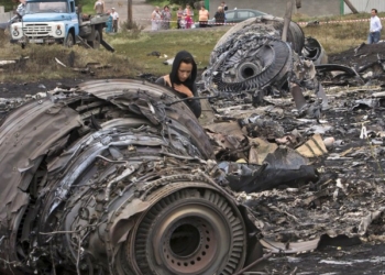 Малайзия обещает добиться наказания виновных в крушении MH17