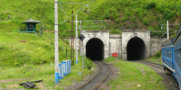 Началось? Прошедшей ночью расстреляли охранника Мукачевского ж-д тоннеля