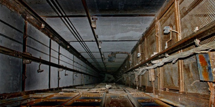 В Николаеве погиб подросток, упав в шахту лифта недостроя по ПГС