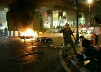 В центре Бангкока у святыни Erawan Shrine – мощный взрыв, погибли 12 человек