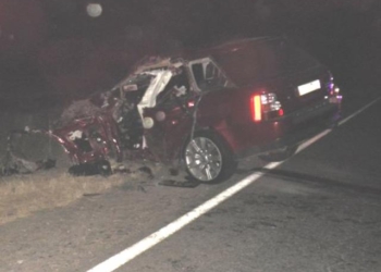 Возле Березанки столкнулись «Range Rover Sport» и грузовик «RENO». Водитель легковой машины погиб