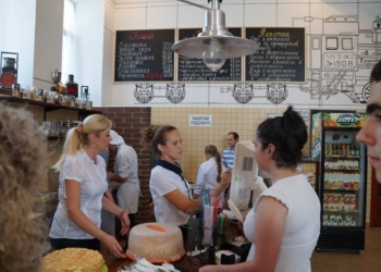 В Николаеве открылось необычное “железнодорожное” кафе