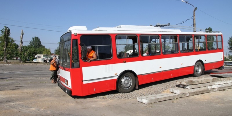 В Николаев прибыли первые б/ушные троллейбусы из Чехии