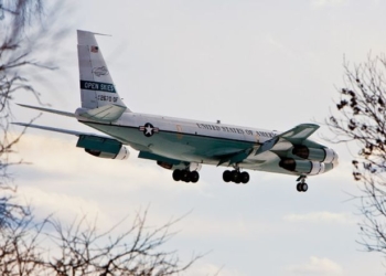 США и Италия выполнят наблюдательный полет над Россией