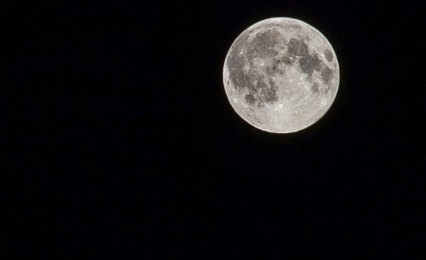 Жители Земли сегодня наблюдали «суперлуние»