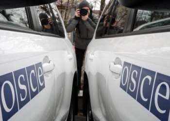 СММ ОБСЕ не покинет Донецк из-за сожженных авто
