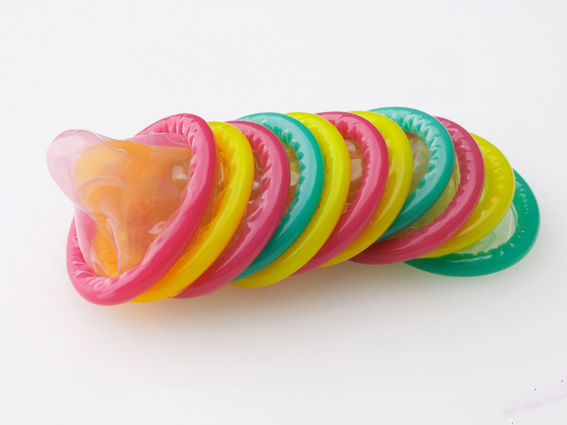 В России ограничат закупки презервативов за рубежом 1