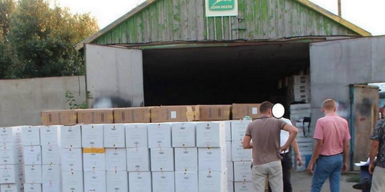 «Блуждающий танк сепаратистов» остался без работы: в Николаеве арестовали крупную партию контрафактных сигарет  – глава Николаевской ОГА