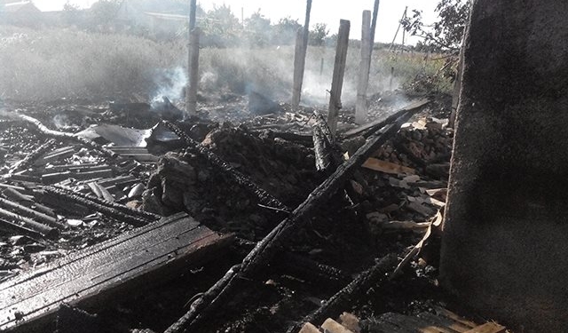 В Николаевской области горели и хаты, и сараи, и солома