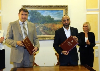 «АрселорМиттал Кривой Рог» придет в николаевский спецморпорт «Октябрьск»