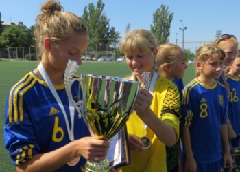 «Кубок надежд ФФУ» по женскому футболу не остался в Николаеве, а уехал в Умань