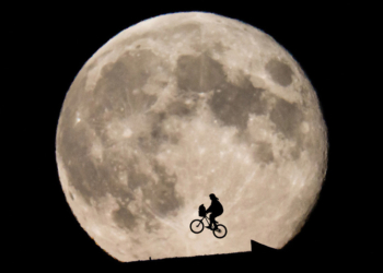 Путин отложил высадку на Луну