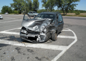На Николаевщине столкнулись два автомобиля, пострадало пять человек