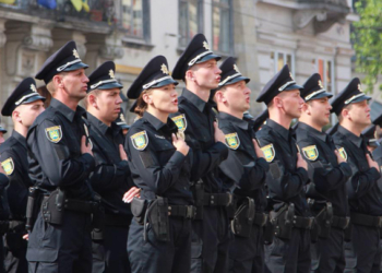 Новая полиция Львова присягнула на верность Украинскому народу
