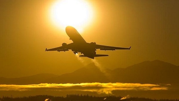 Сотрудники СБУ вымогали 170 тыс. долларов взятки у частной авиакомпании