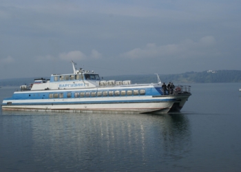 В РФ на Байкале загорелся теплоход со 120-ю пассажирами