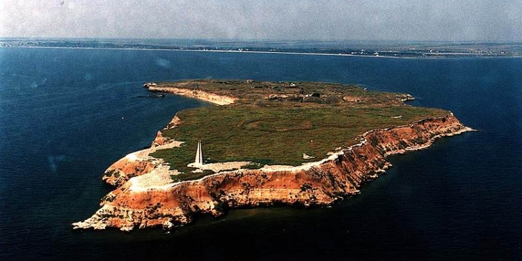 У острова Березань в Николаевской области обнаружили 6 артиллерийских снарядов