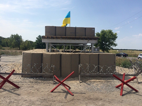 В Днепропетровской области установили два натовских блокпоста 1