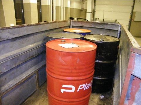 Под Киевом обнаружили почти 30 тонн контрафактного алкоголя