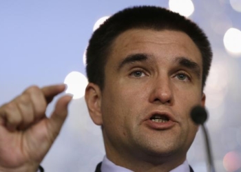 Климкин предлагает создать санкционный список Сенцова и Савченко