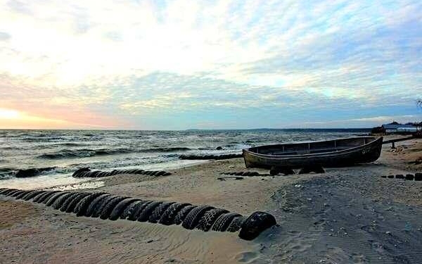 Пьяные оккупанты из гранатометов обстреливают рыбаков в Азовском море