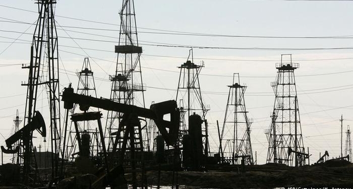 Эксперты: Мировые цены на нефть продолжат падение