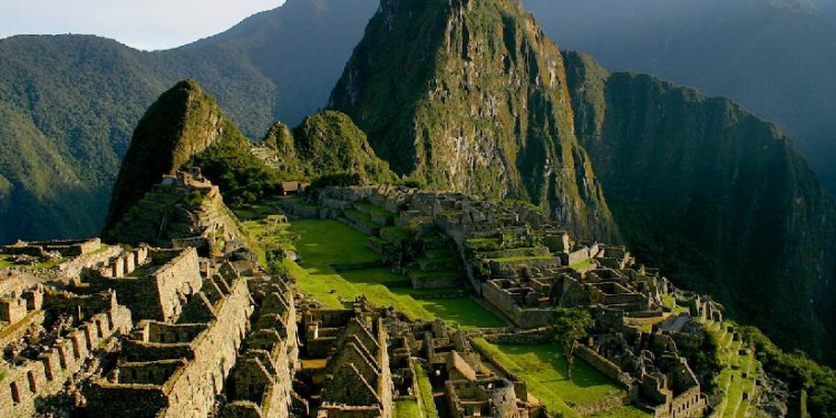 В Перу конгресс официально разрешил сбивать подозрительные самолеты