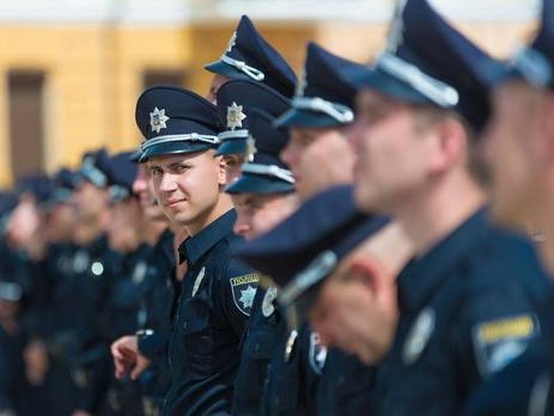 Со среды стартует отбор среди кандидатов на службу в патрульную полицию Николаева 1