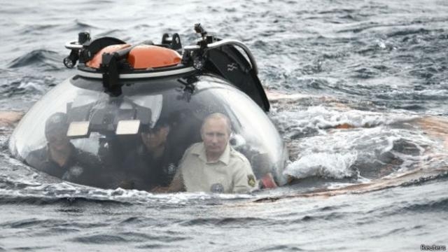 На совещаниях в Крыму мы экономикой не занимались, — Путин