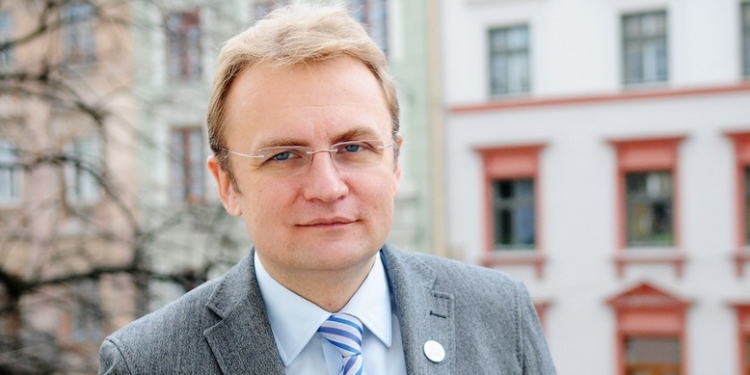 Скандал с подкупом депутатов «Самопомочи»: Генпрокуратура вызывает мэра Львова Садового на допрос