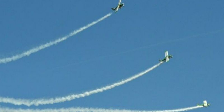 В Швейцарии на авиашоу столкнулись два самолета, погиб пилот