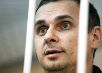 Российский суд приговорил крымского режиссера Сенцова к 20 годам лишения свободы