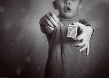 Как не прячь от ребенка спички, а он их найдет: из-за детских шалостей в Братском районе сгорели сено и солома