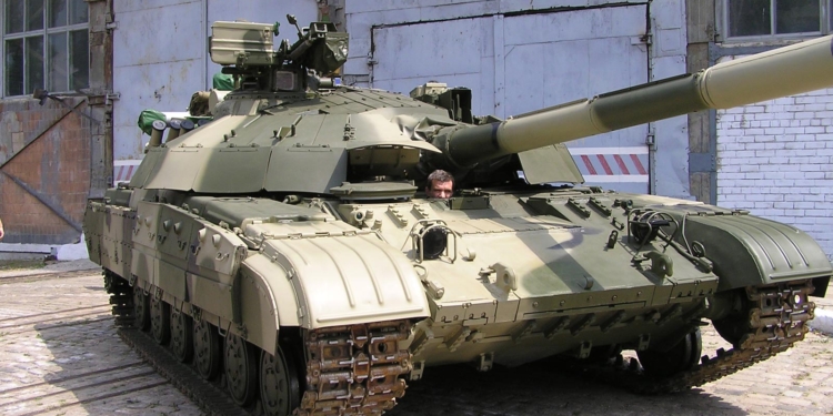 Укроборонпром передал украинским военным модернизированные танки «Булат»