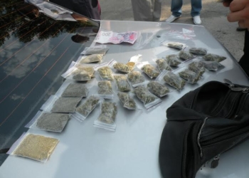 В Николаеве правоохранители задержали водителя, который перевозил 30 пакетов марихуаны