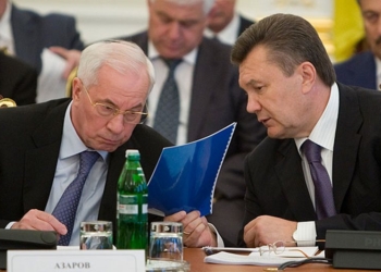 Вот это поворот: Азаров с Марковым считают, что Януковича должны судить