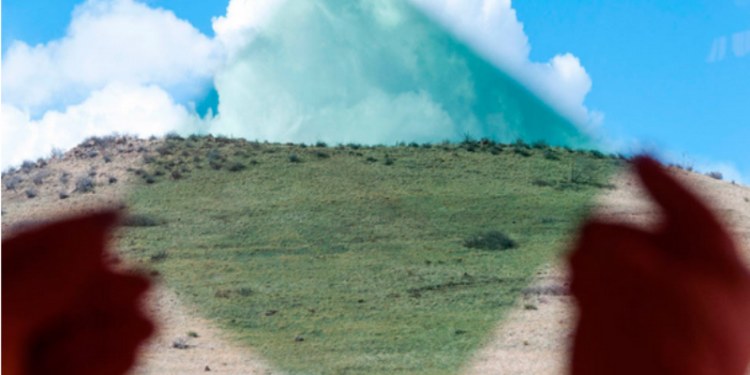 В США изобрели окна, генерирующие в 50 раз больше энергии, чем обычные солнечные батареи