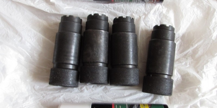 В защите Родины пригодится: николаевские свободовцы передали очаковским «морским котикам» пламегасители и оружейное масло