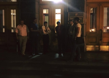 Депутат от БПП побил депутата-ляшковца. “Радикалы” пошли жаловаться Порошенко