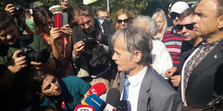 Чего требуют участники Гражданской блокады Крыма от власти РФ