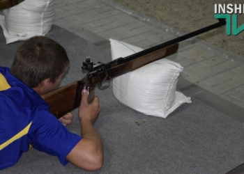 В Николаеве допризывники соревнуются «под присмотром» морпехов